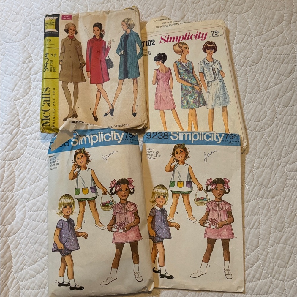 Vintage Sewing Pattern Collection - Picture 6 of 7